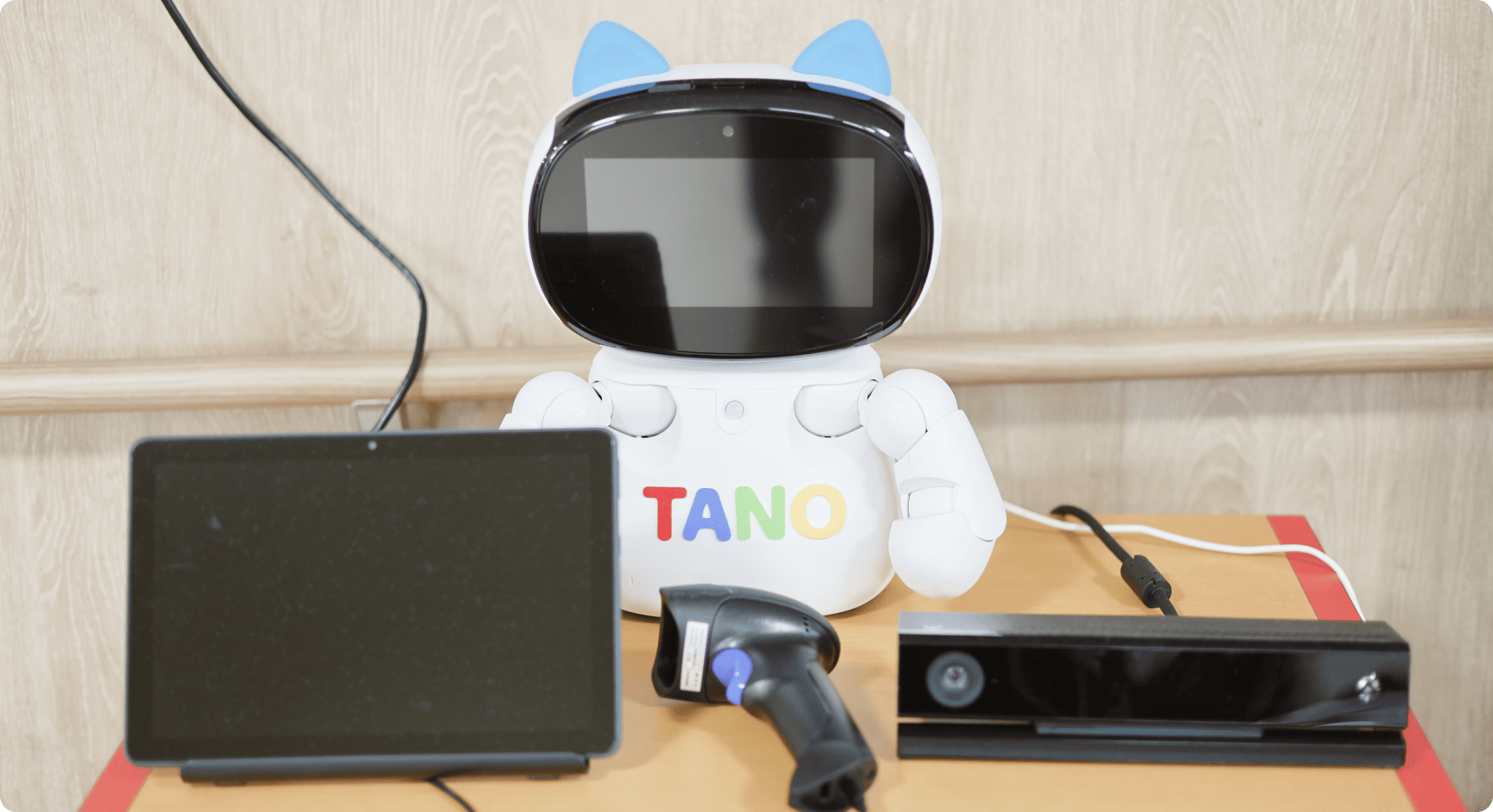 リハビリシステム「TANO」とセンサー機器