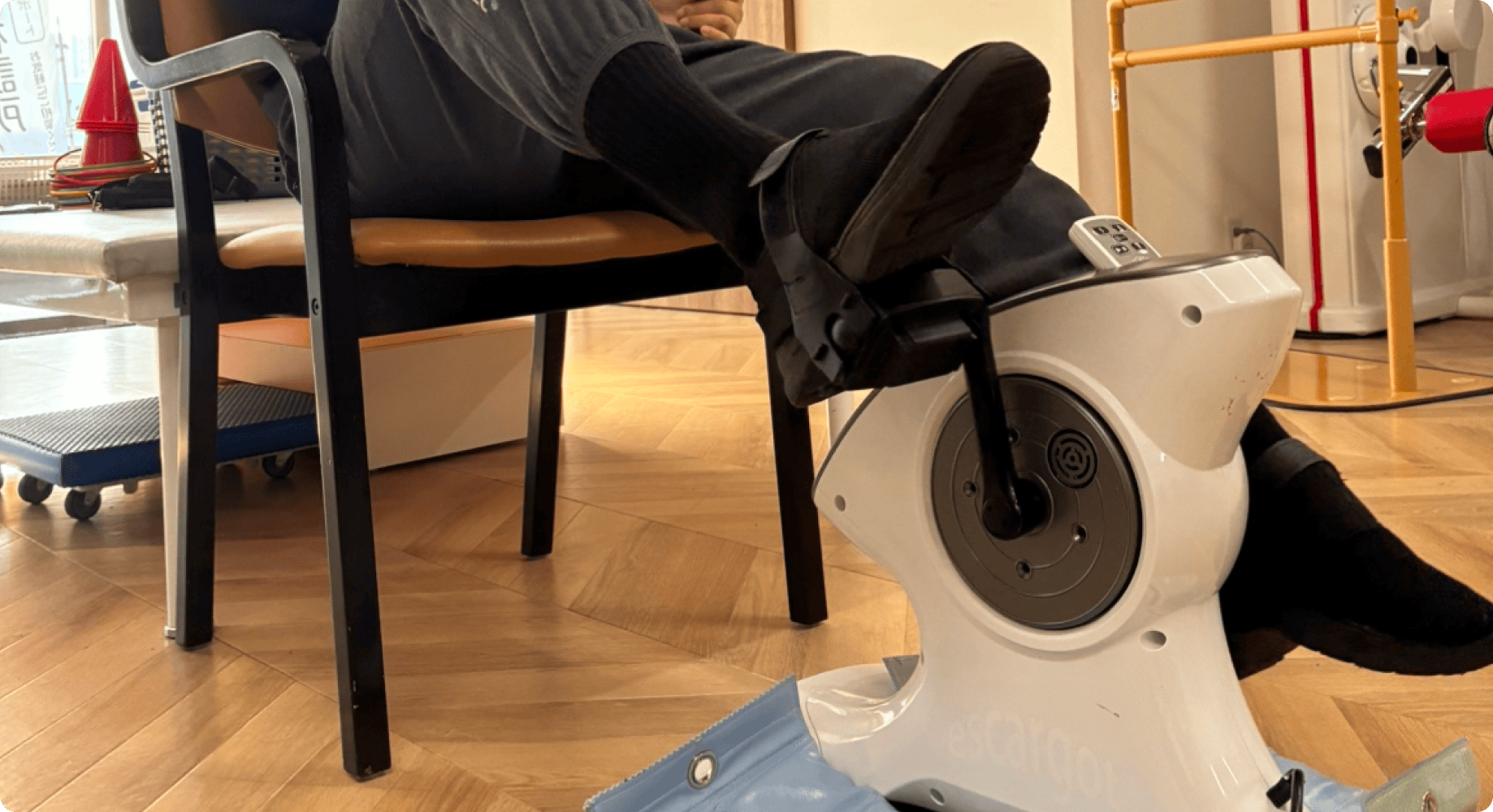 ペダル漕ぎトレーニング器具