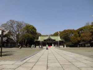 護国神社 (640x480)